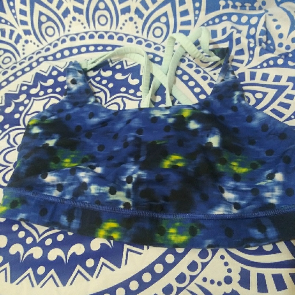 Lululemon Sports bra